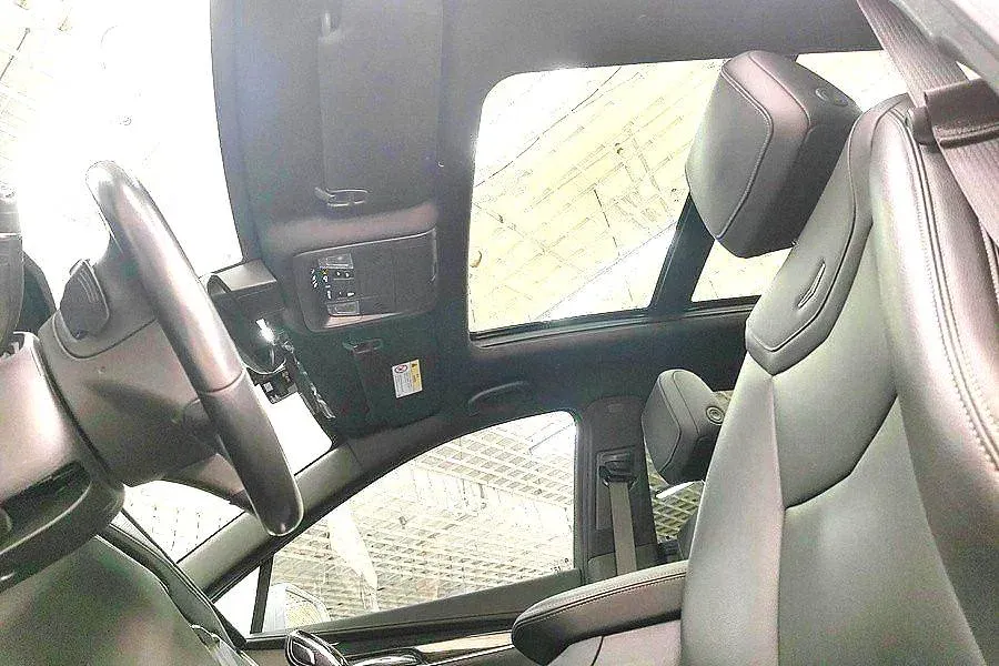 2021 Cadillac XT5 2.0T 237HP L4 9AT,autocango,china used car exporter,china ev exporter,chinese used car exporter,chinese used ev exporter