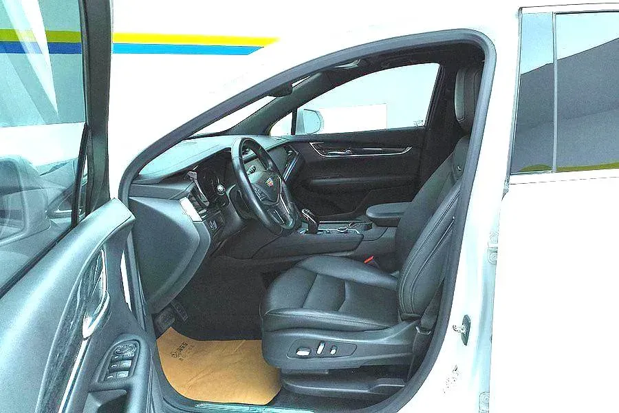 2021 Cadillac XT5 2.0T 237HP L4 9AT,autocango,china used car exporter,china ev exporter,chinese used car exporter,chinese used ev exporter