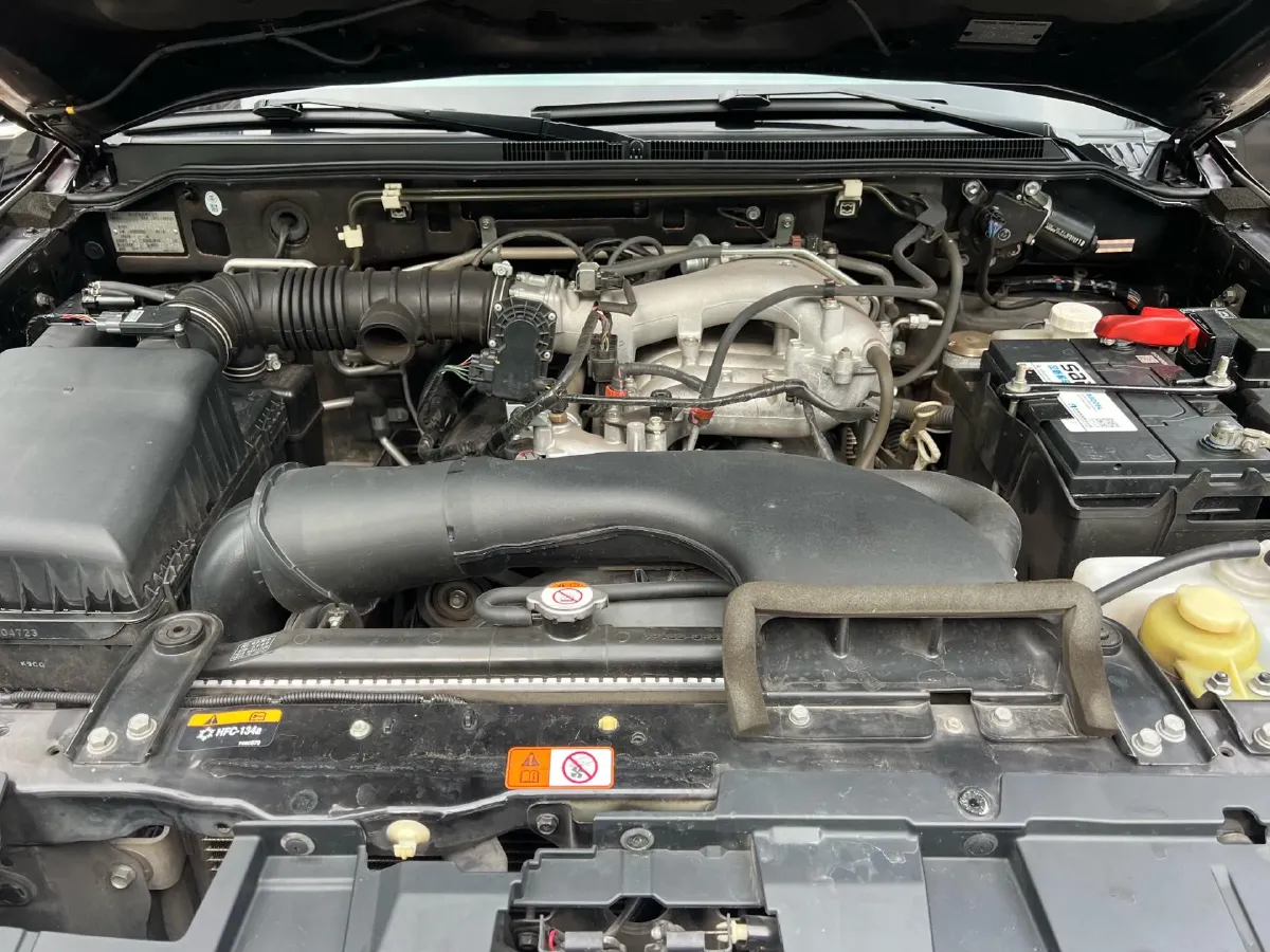 2020 Mitsubishi Pajero 3.0L 174HP V6 5AT,autocango,china used car exporter,china ev exporter,chinese used car exporter,chinese used ev exporter