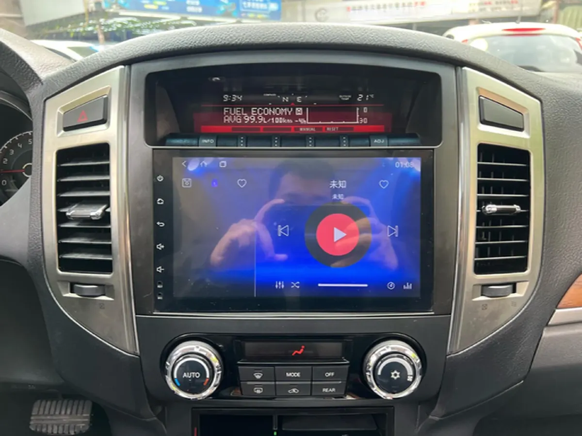2020 Mitsubishi Pajero 3.0L 174HP V6 5AT,autocango,china used car exporter,china ev exporter,chinese used car exporter,chinese used ev exporter