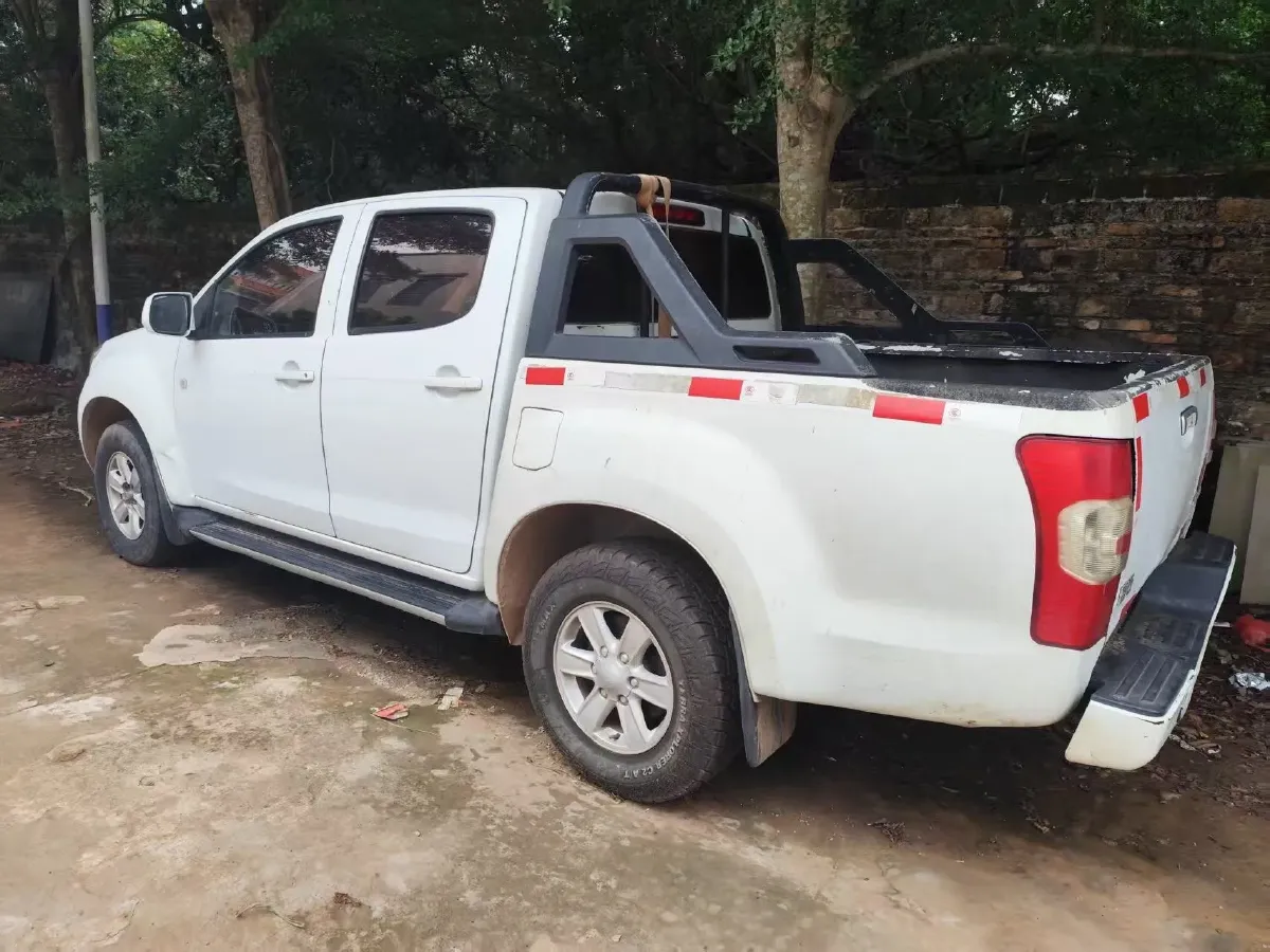 2018 Isuzu Taga 3.0T 131HP L4 5MT,autocango,china used car exporter,china ev exporter,chinese used car exporter,chinese used ev exporter