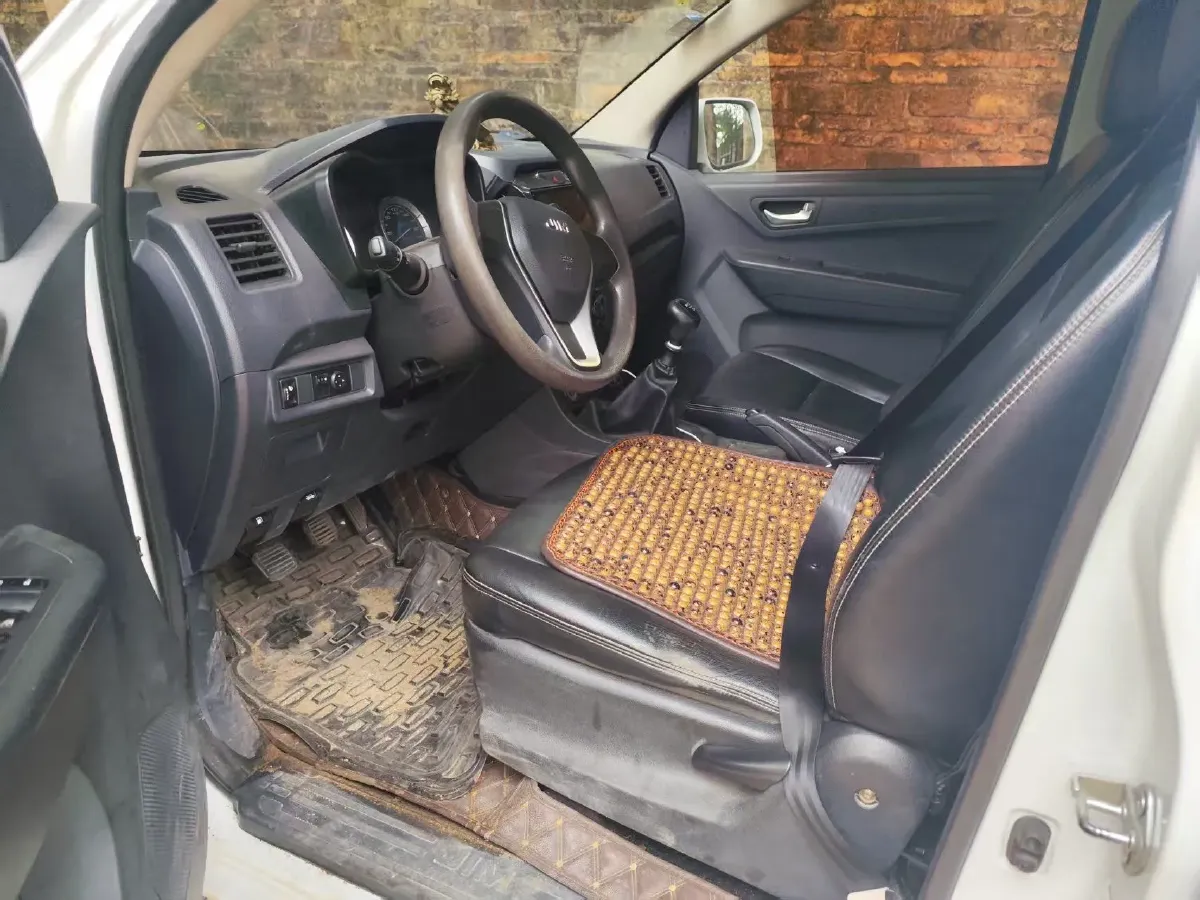 2018 Isuzu Taga 3.0T 131HP L4 5MT,autocango,china used car exporter,china ev exporter,chinese used car exporter,chinese used ev exporter