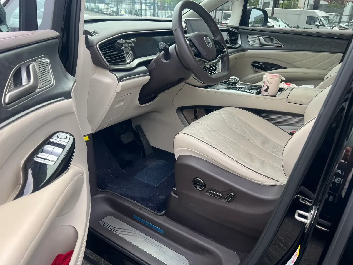 2024 Denza D9 1.5T 139HP L4 E-CVT PHEV 40KWH,autocango,china used car exporter,china ev exporter,chinese used car exporter,chinese used ev exporter