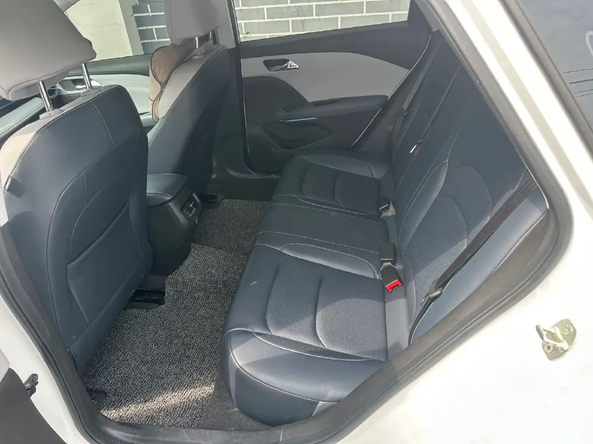 2023 Chevrolet Monza 1.5L 113HP L4 6DCT,autocango,china used car exporter,china ev exporter,chinese used car exporter,chinese used ev exporter
