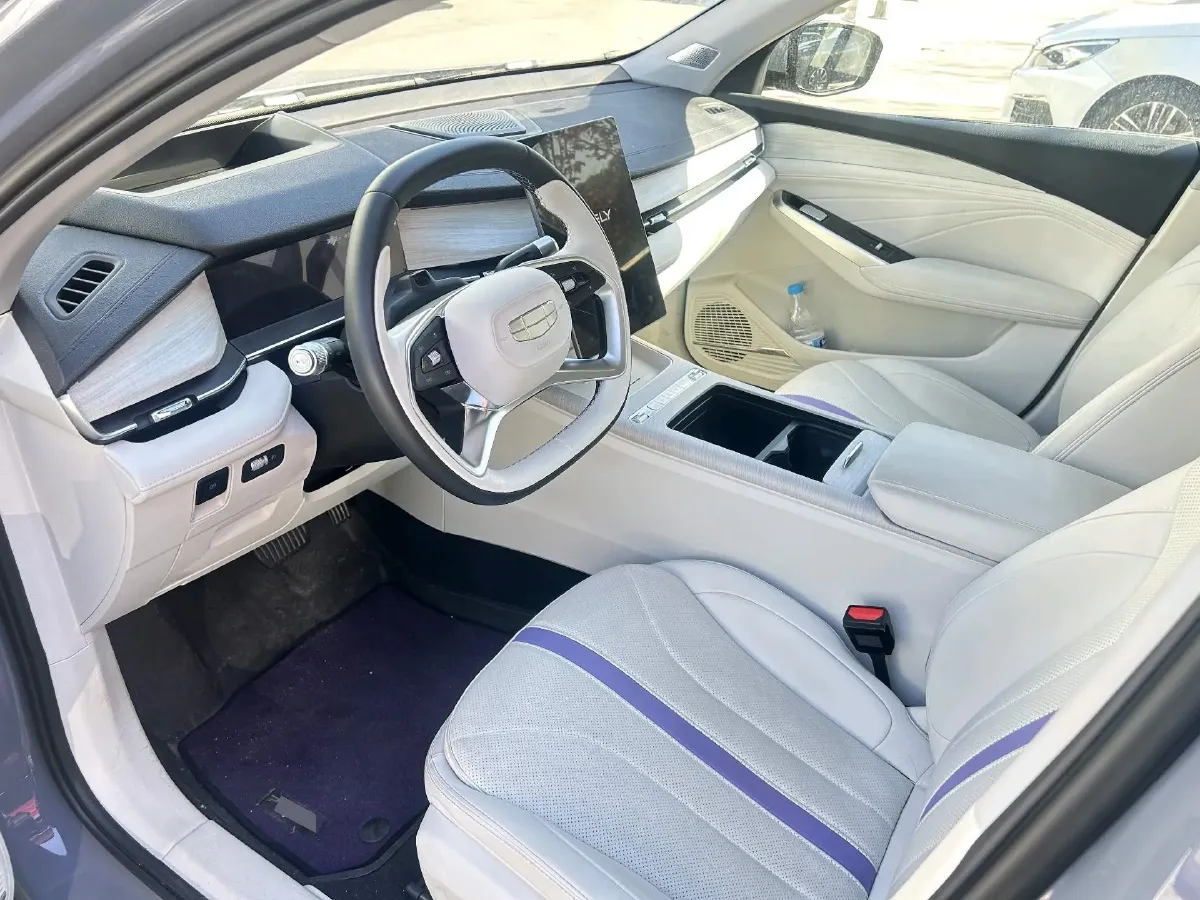 2024 Geely Preface 1.5T 163HP L4 3DHT Hybrid,autocango,china used car exporter,china ev exporter,chinese used car exporter,chinese used ev exporter