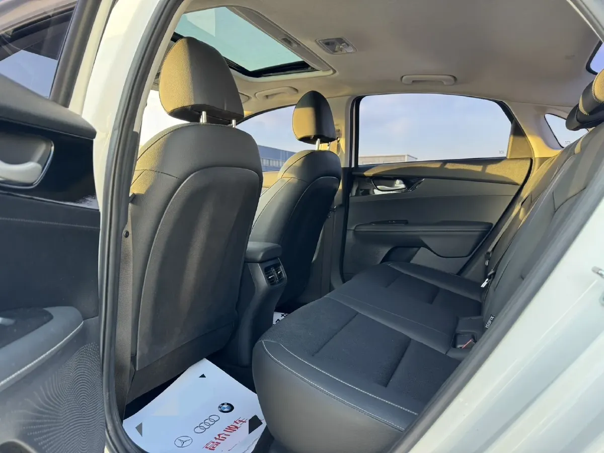 2021 Kia K3 1.5L 115HP L4 CVT,autocango,china used car exporter,china ev exporter,chinese used car exporter,chinese used ev exporter