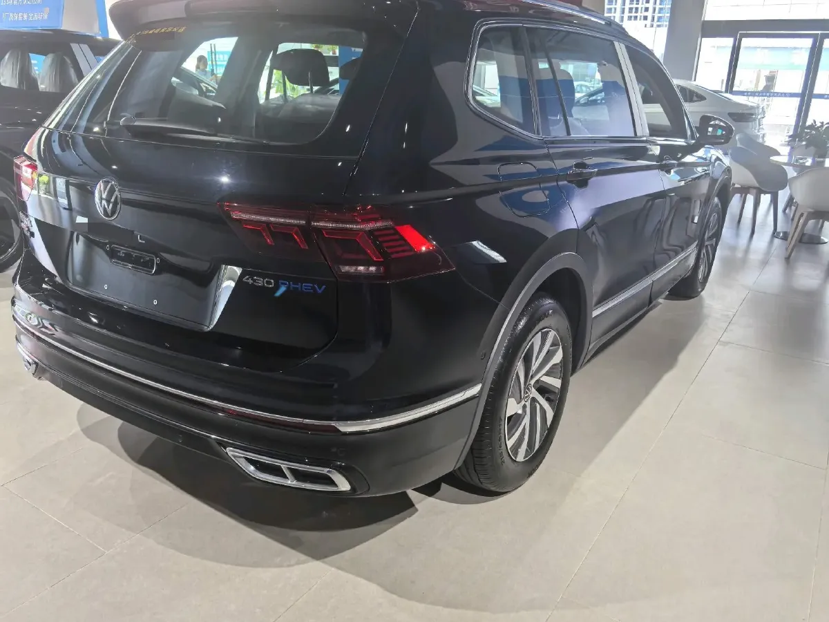 2023 Volkswagen Tiguan L 1.4T 150HP L4 6DCT PHEV 13KWH,autocango,china used car exporter,china ev exporter,chinese used car exporter,chinese used ev exporter