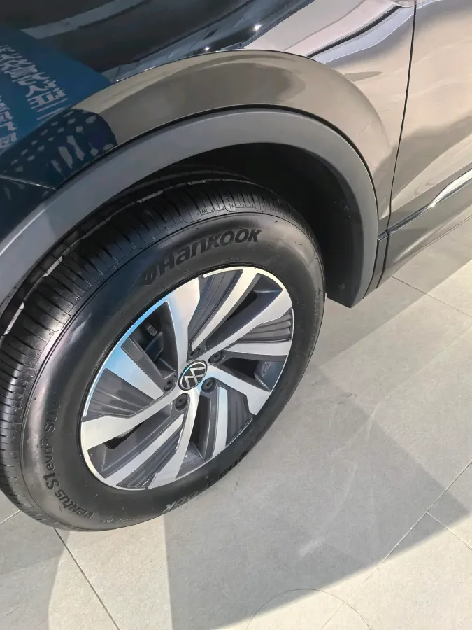 2023 Volkswagen Tiguan L 1.4T 150HP L4 6DCT PHEV 13KWH,autocango,china used car exporter,china ev exporter,chinese used car exporter,chinese used ev exporter