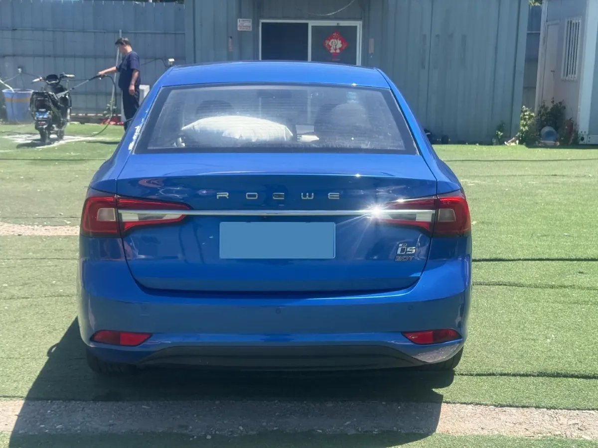 2019 Roewe i5 1.5T 169HP L4 7DCT,autocango,china used car exporter,china ev exporter,chinese used car exporter,chinese used ev exporter