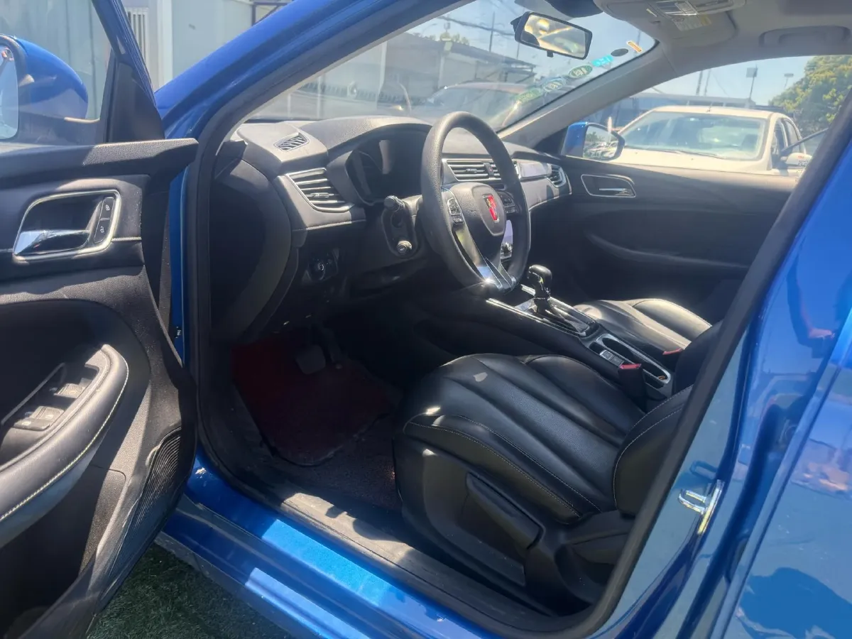 2019 Roewe i5 1.5T 169HP L4 7DCT,autocango,china used car exporter,china ev exporter,chinese used car exporter,chinese used ev exporter