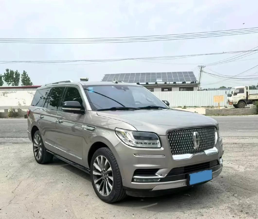 2019 Lincoln Navigator 3.5T 388HP V6 10AT,autocango,china used car exporter,china ev exporter,chinese used car exporter,chinese used ev exporter