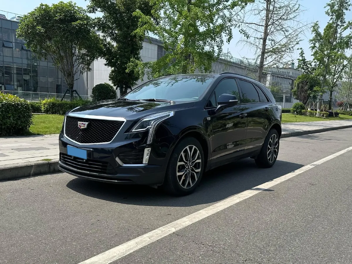 2022 Cadillac XT5 2.0T 237HP L4 9AT,autocango,china used car exporter,china ev exporter,chinese used car exporter,chinese used ev exporter