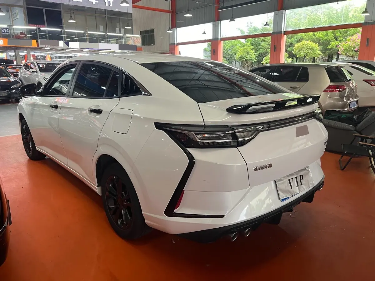 2023 DongFeng Aeolus YiXuan 1.5L 125HP L4 6DCT,autocango,china used car exporter,china ev exporter,chinese used car exporter,chinese used ev exporter