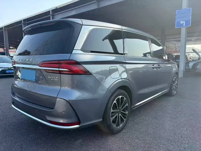 2023 Roewe iMAX8 2.0T 234HP L4 8AT,autocango,china used car exporter,china ev exporter,chinese used car exporter,chinese used ev exporter