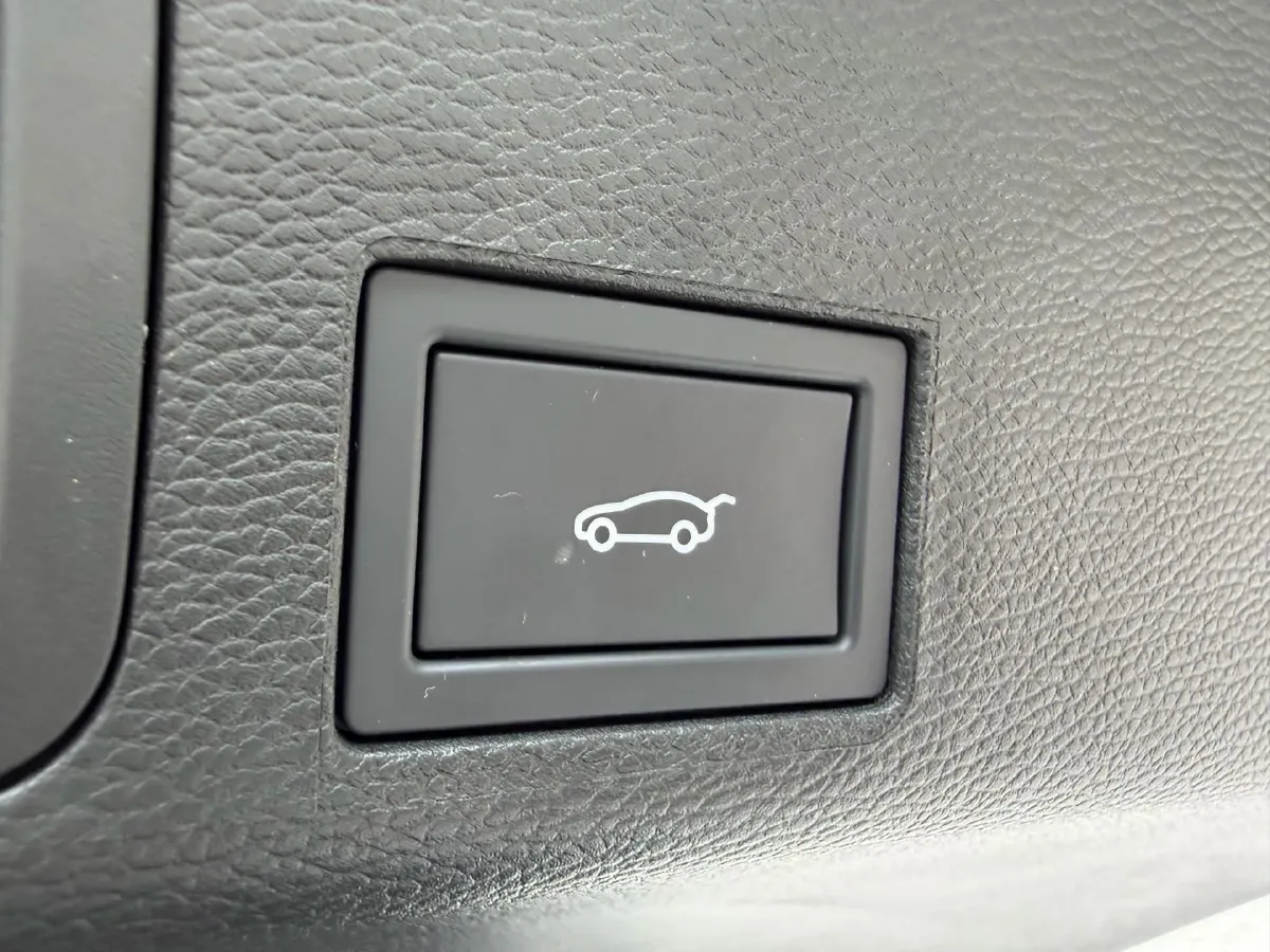 2024 Xpeng MONA M03 BEV 62.2KWH,autocango,china used car exporter,china ev exporter,chinese used car exporter,chinese used ev exporter
