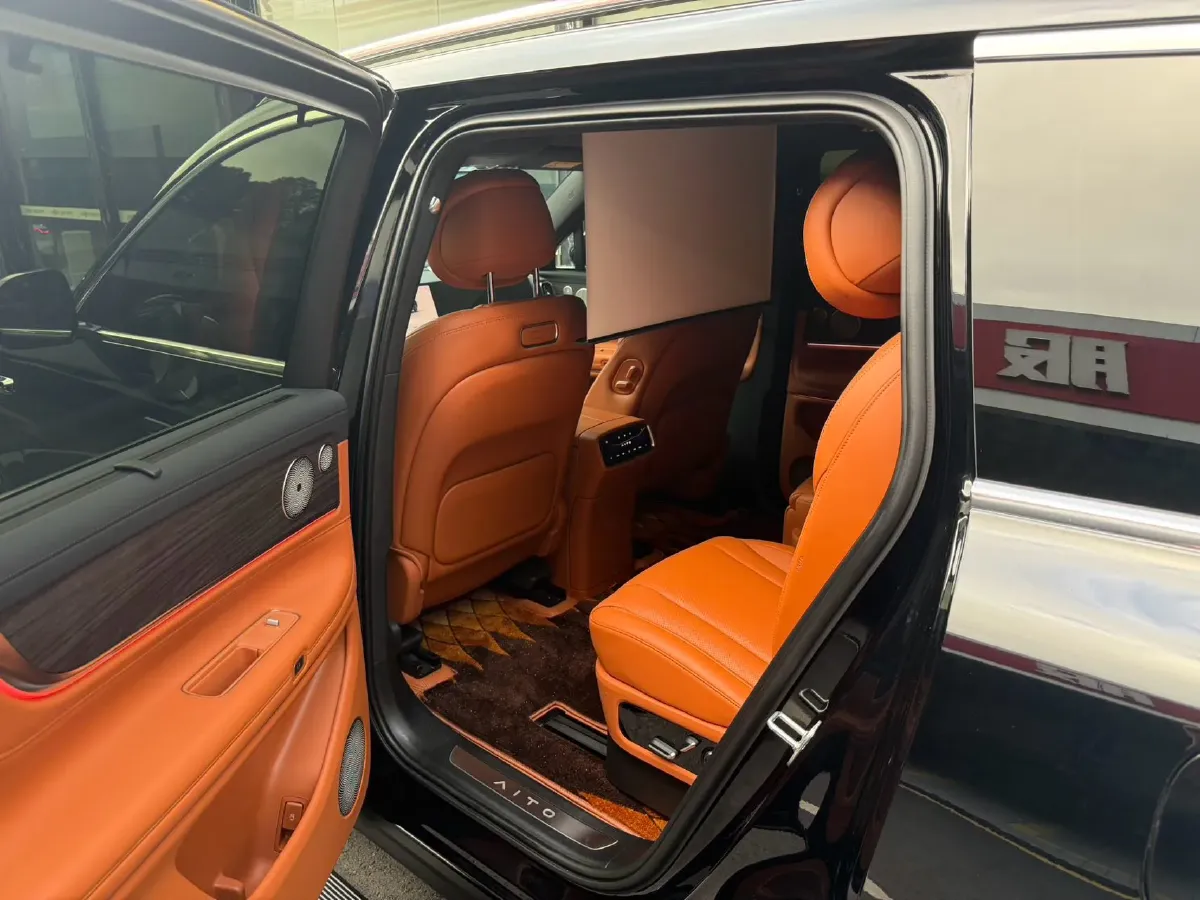 2024 HIMA AITO M9 1.5T 152HP L4 REEV 52KWH,autocango,china used car exporter,china ev exporter,chinese used car exporter,chinese used ev exporter