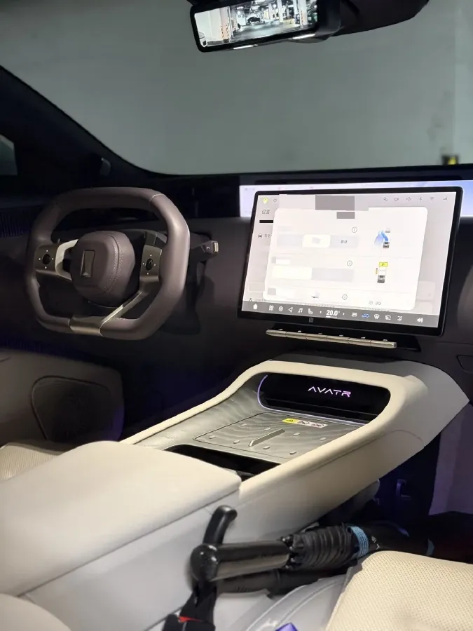 2025 Avatr 12 1.5T 156HP L4 REEV 39.05KWH,autocango,china used car exporter,china ev exporter,chinese used car exporter,chinese used ev exporter