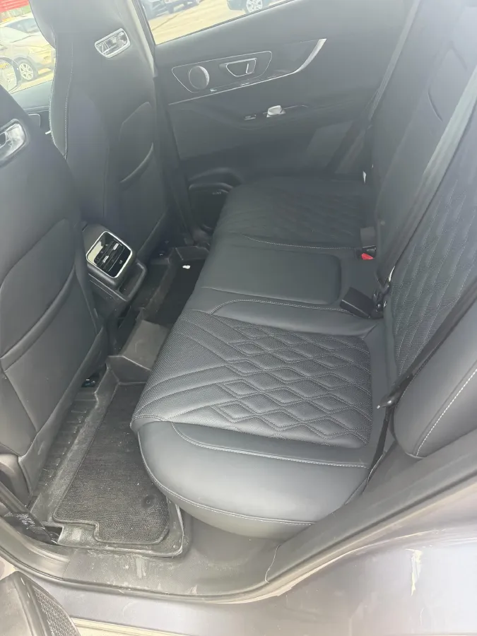 2023 Chery Tiggo 7 Plus 1.6T 197HP L4 7DCT,autocango,china used car exporter,china ev exporter,chinese used car exporter,chinese used ev exporter