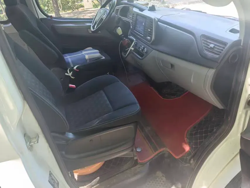 2019 MAXUS XinTu V80 2.0T 139HP L4 6MT,autocango,china used car exporter,china ev exporter,chinese used car exporter,chinese used ev exporter