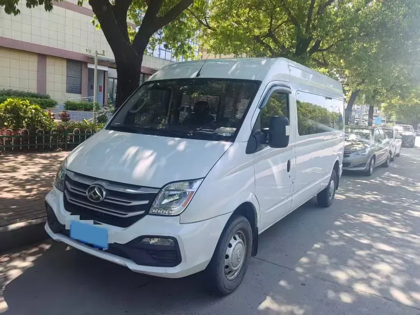 2019 MAXUS XinTu V80 2.0T 139HP L4 6MT,autocango,china used car exporter,china ev exporter,chinese used car exporter,chinese used ev exporter