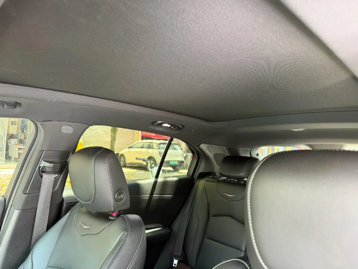 2020 Cadillac XT4 2.0T 241HP L4 9AT,autocango,china used car exporter,china ev exporter,chinese used car exporter,chinese used ev exporter