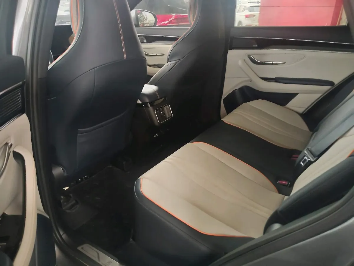 2022 Hyundai Tucson 2.0L 150HP L4 6AT Hybrid,autocango,china used car exporter,china ev exporter,chinese used car exporter,chinese used ev exporter
