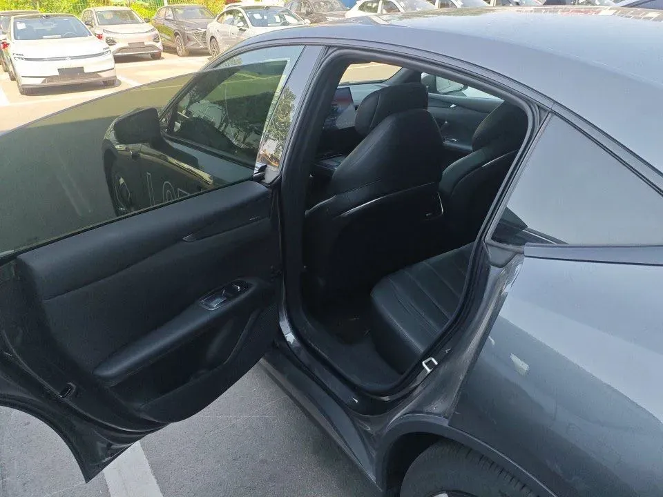 2026 Deepal L07 BEV,autocango,china used car exporter,china ev exporter,chinese used car exporter,chinese used ev exporter