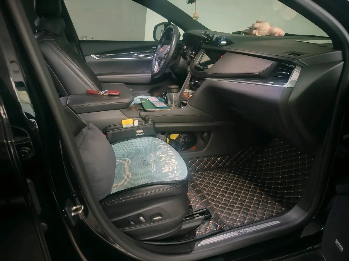 2020 Cadillac XT5 2.0T 237HP L4 9AT,autocango,china used car exporter,china ev exporter,chinese used car exporter,chinese used ev exporter