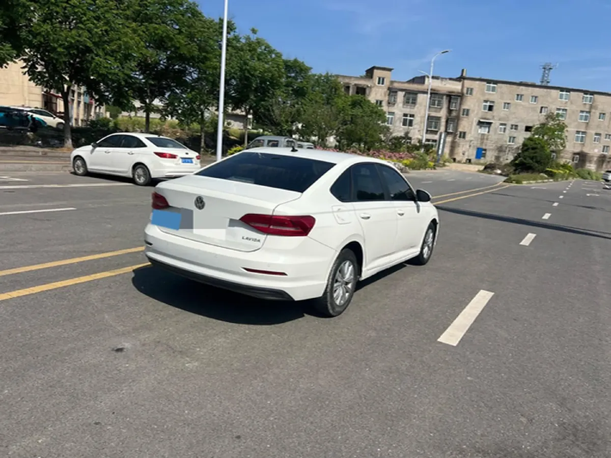 2018 Landwind XiaoYao 1.5T 163HP L4 CVT,autocango,china used car exporter,china ev exporter,chinese used car exporter,chinese used ev exporter