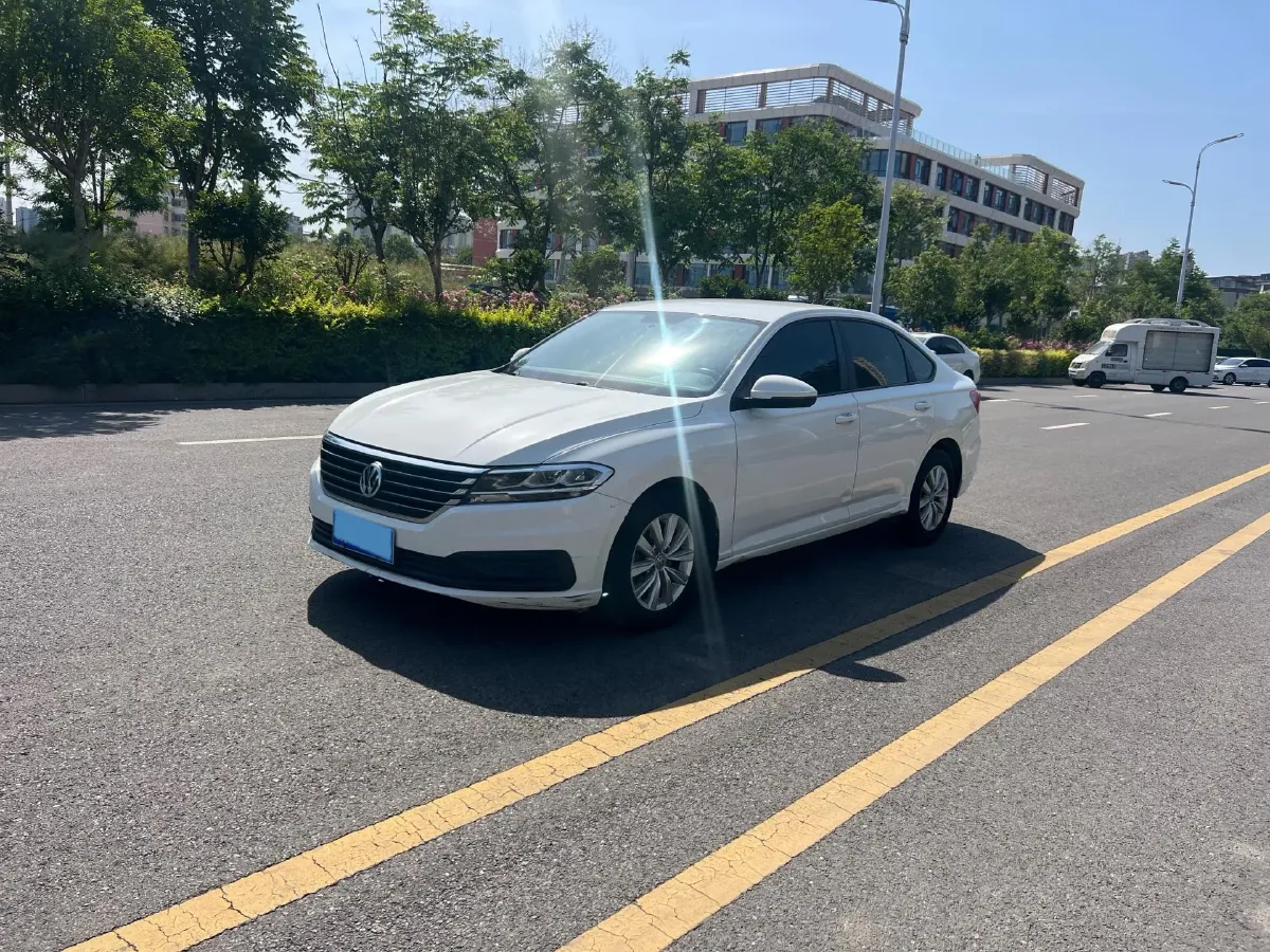 2018 Landwind XiaoYao 1.5T 163HP L4 CVT,autocango,china used car exporter,china ev exporter,chinese used car exporter,chinese used ev exporter