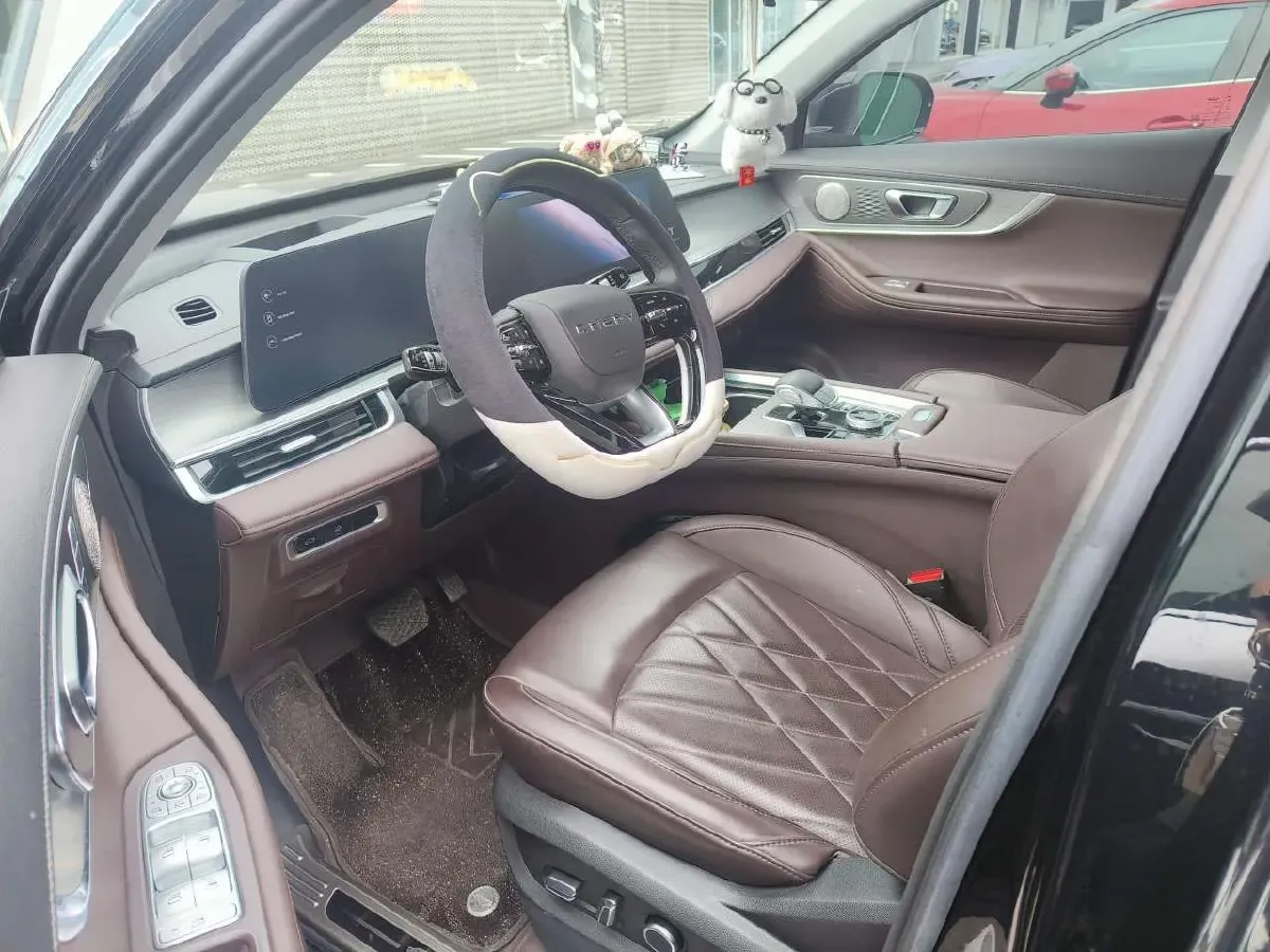 2024 Chery Tiggo 8 PRO 2.0T 254HP L4 7DCT,autocango,china used car exporter,china ev exporter,chinese used car exporter,chinese used ev exporter