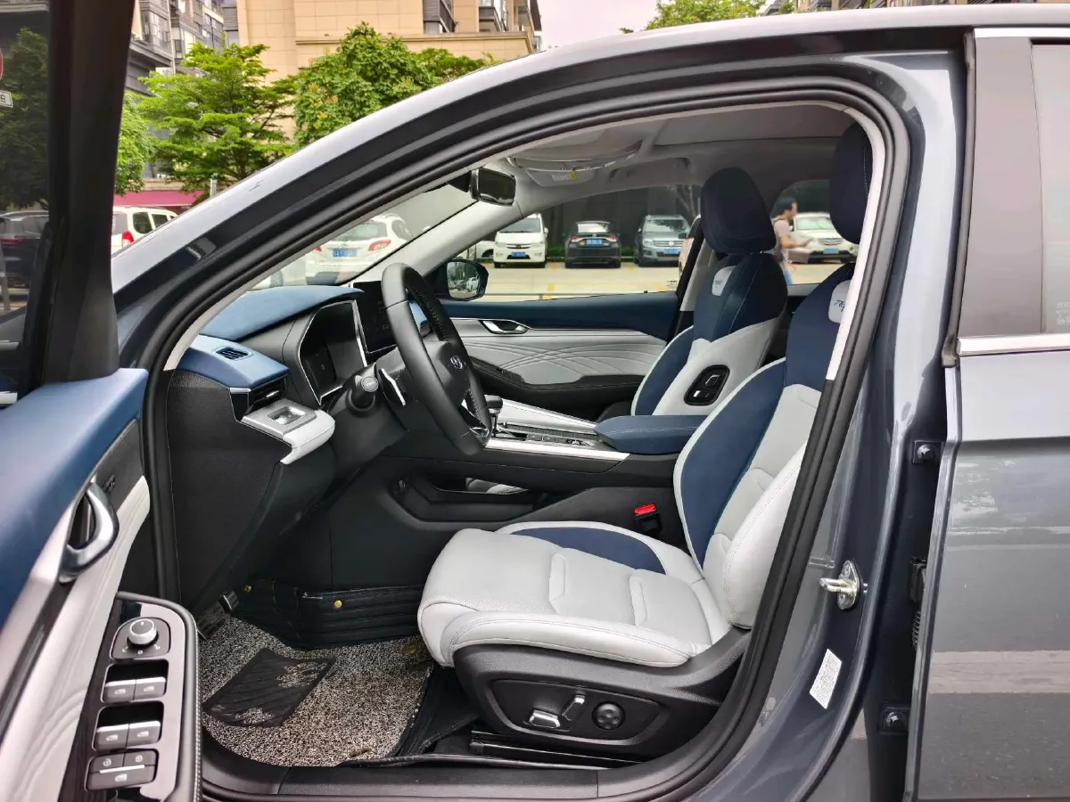2020 Volkswagen C-Trek 1.5L 112HP L4 6AT,autocango,china used car exporter,china ev exporter,chinese used car exporter,chinese used ev exporter