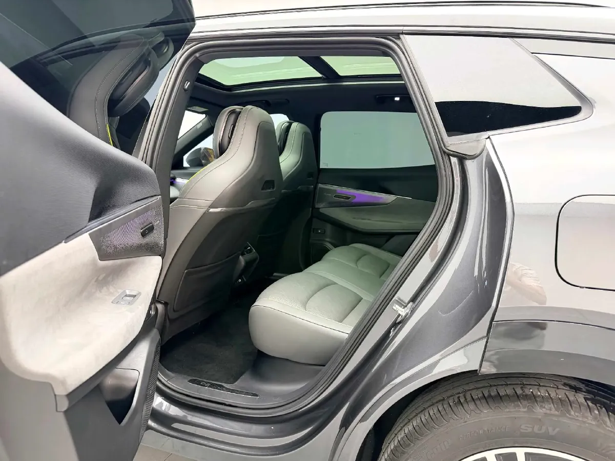 2023 LYNK&CO 08 EM-P 1.5T 163HP L4 3DHT PHEV 21.2KWH,autocango,china used car exporter,china ev exporter,chinese used car exporter,chinese used ev exporter