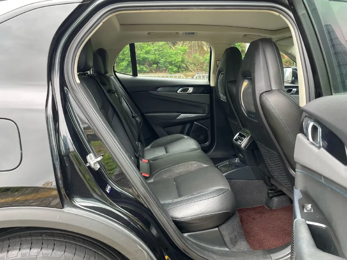 2018 Isuzu Mu-X 1.9T 163HP L4 6AT,autocango,china used car exporter,china ev exporter,chinese used car exporter,chinese used ev exporter