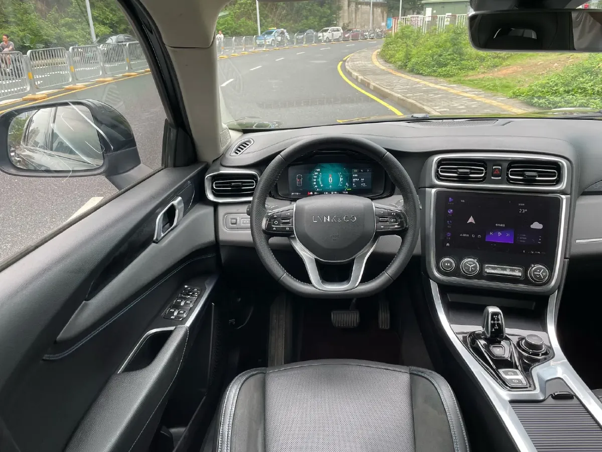 2018 Isuzu Mu-X 1.9T 163HP L4 6AT,autocango,china used car exporter,china ev exporter,chinese used car exporter,chinese used ev exporter