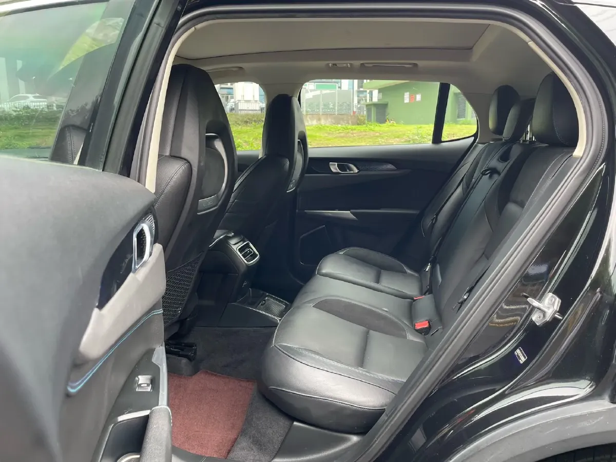 2018 Isuzu Mu-X 1.9T 163HP L4 6AT,autocango,china used car exporter,china ev exporter,chinese used car exporter,chinese used ev exporter