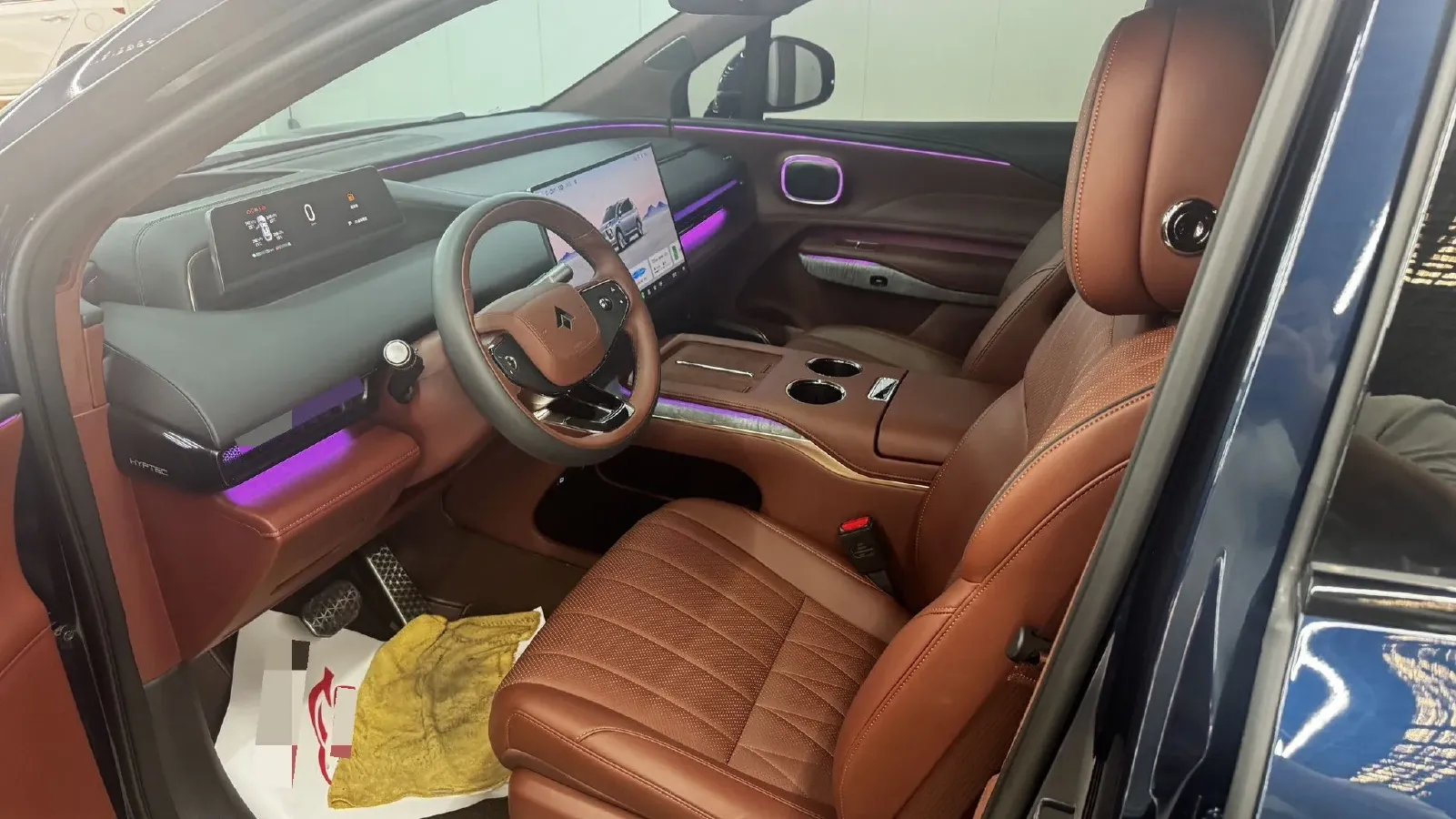 2025 HYPTEC HL Range Extended REEV,autocango,china used car exporter,china ev exporter,chinese used car exporter,chinese used ev exporter