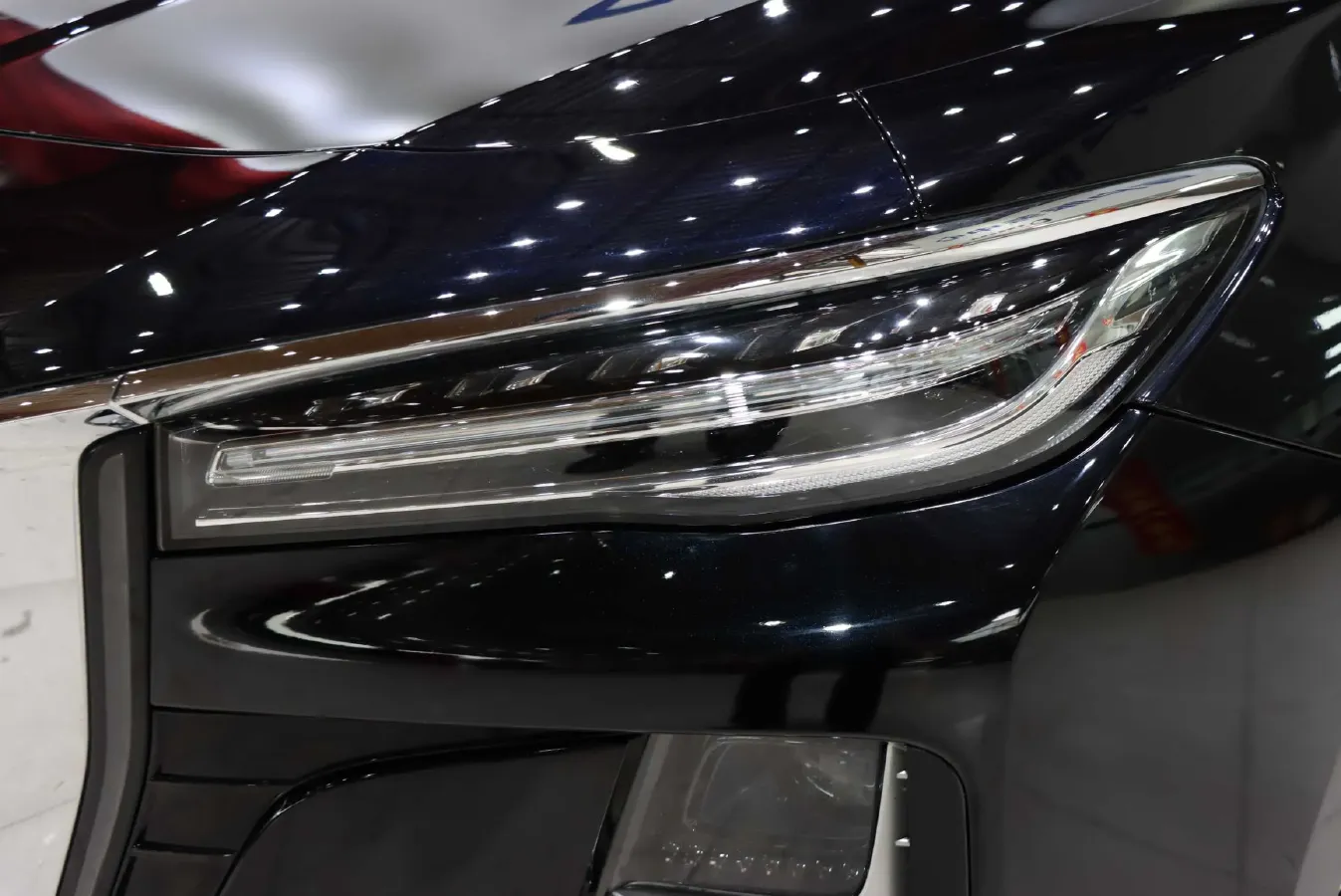 2024 HongQi H5 2.0T 224HP L4 8AT,autocango,china used car exporter,china ev exporter,chinese used car exporter,chinese used ev exporter