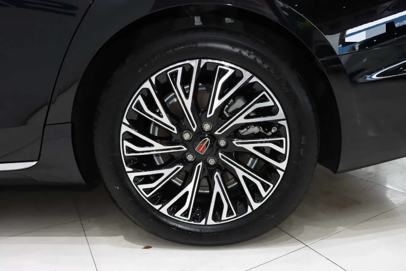 2024 HongQi H5 2.0T 224HP L4 8AT,autocango,china used car exporter,china ev exporter,chinese used car exporter,chinese used ev exporter