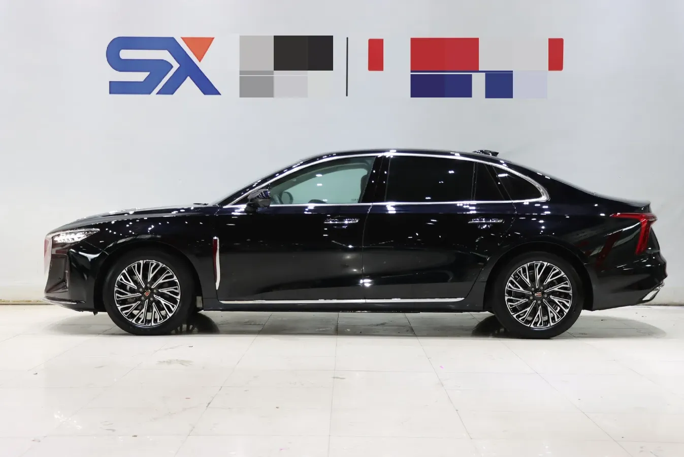 2024 HongQi H5 2.0T 224HP L4 8AT,autocango,china used car exporter,china ev exporter,chinese used car exporter,chinese used ev exporter