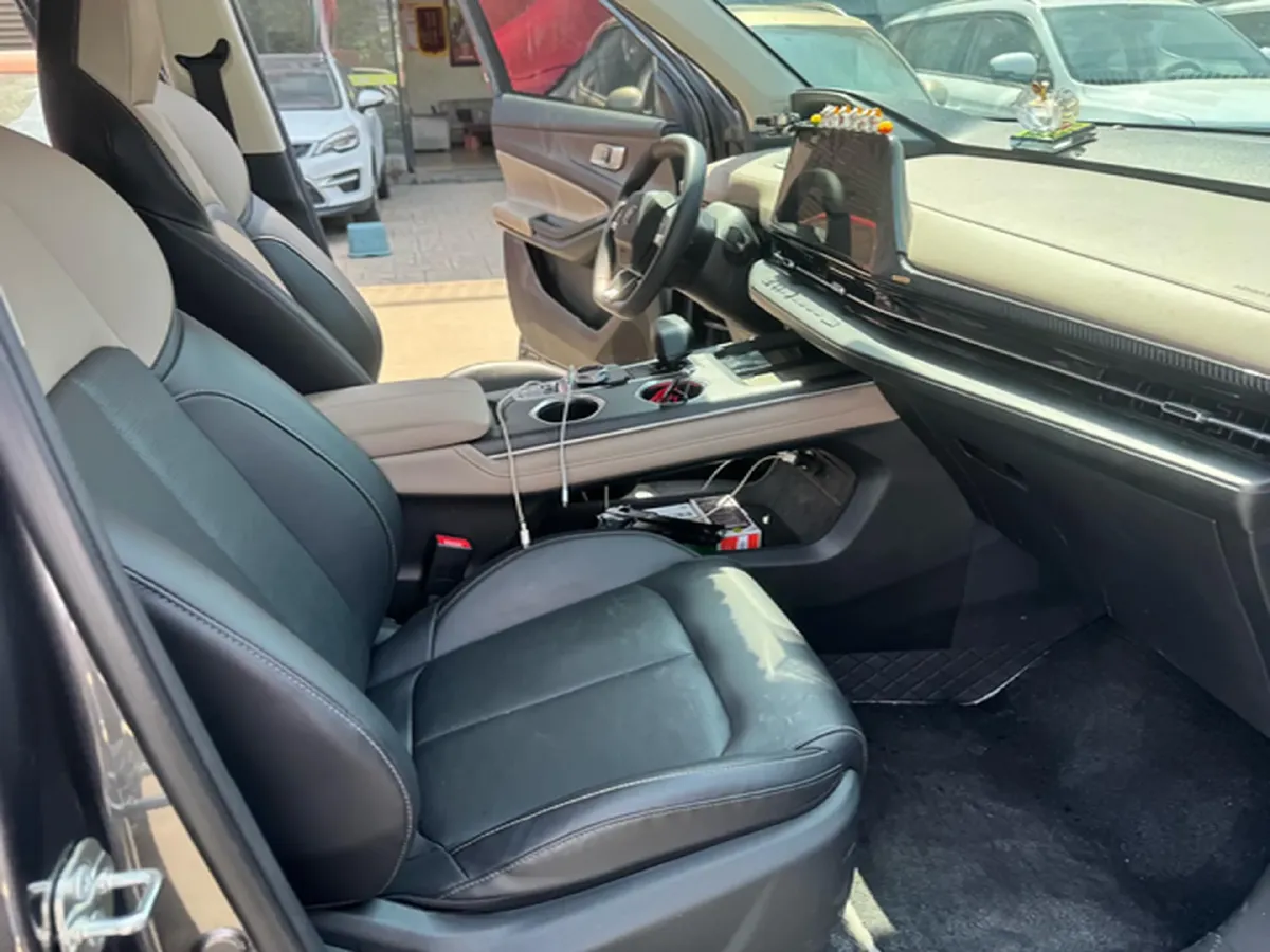 2022 ChangAn Oshan X7 Plus 1.5T 188HP L4 7DCT,autocango,china used car exporter,china ev exporter,chinese used car exporter,chinese used ev exporter