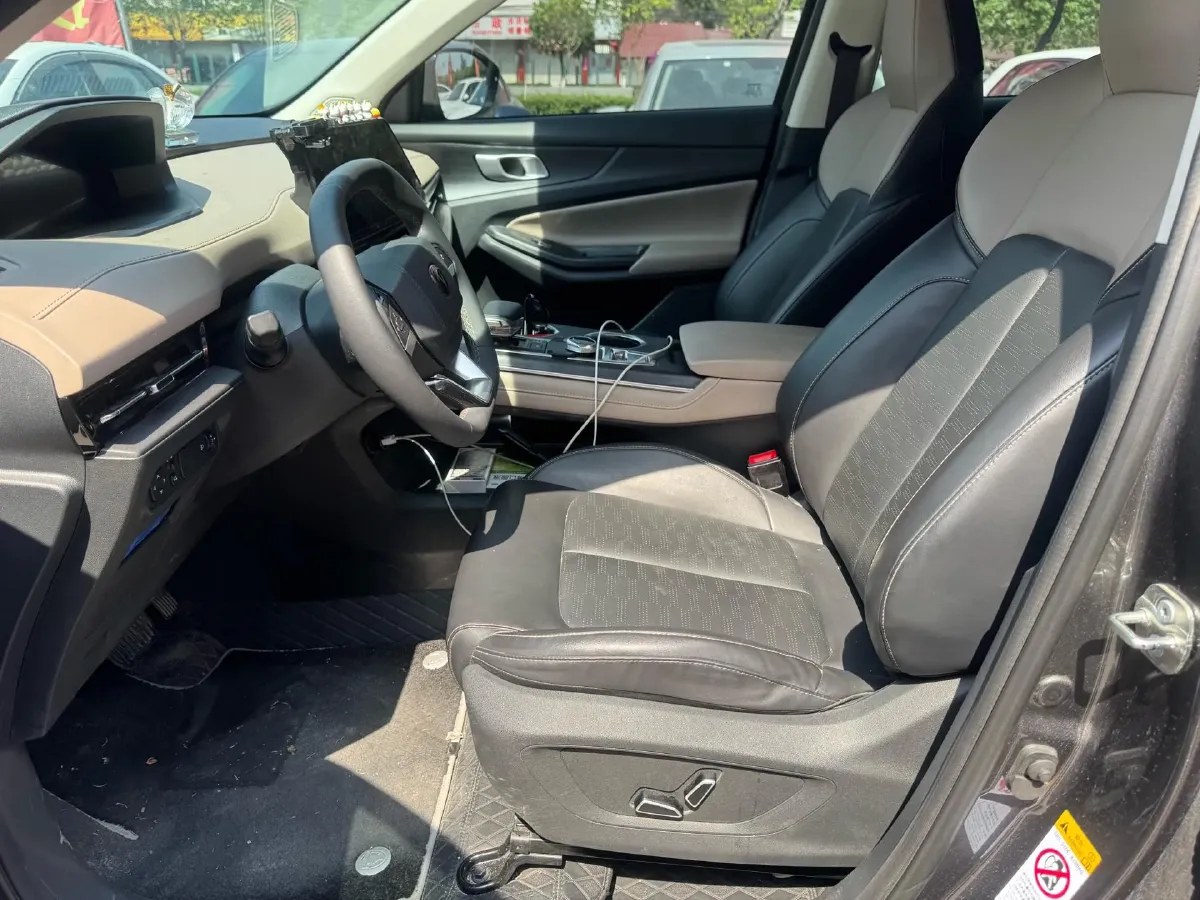 2022 ChangAn Oshan X7 Plus 1.5T 188HP L4 7DCT,autocango,china used car exporter,china ev exporter,chinese used car exporter,chinese used ev exporter