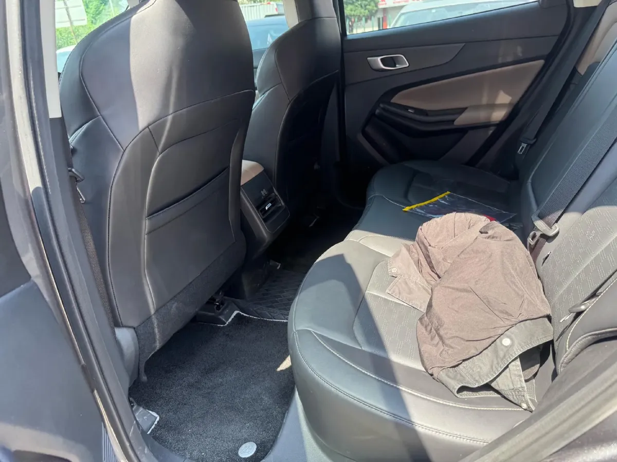 2022 ChangAn Oshan X7 Plus 1.5T 188HP L4 7DCT,autocango,china used car exporter,china ev exporter,chinese used car exporter,chinese used ev exporter