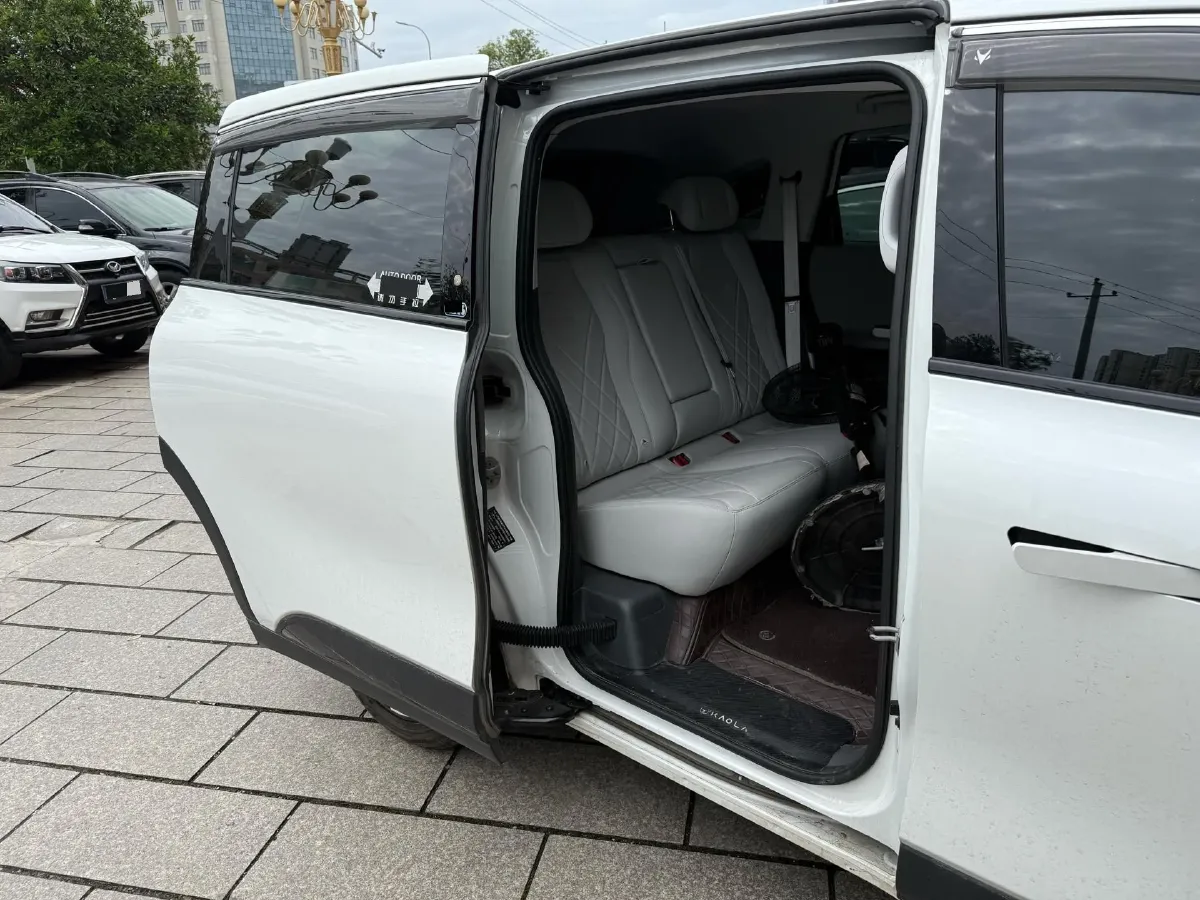 2024 ARCFOX KAOLA S BEV 58.8KWH,autocango,china used car exporter,china ev exporter,chinese used car exporter,chinese used ev exporter