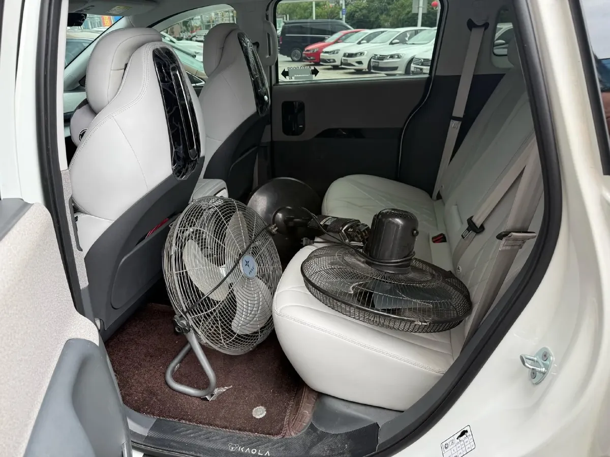2024 ARCFOX KAOLA S BEV 58.8KWH,autocango,china used car exporter,china ev exporter,chinese used car exporter,chinese used ev exporter