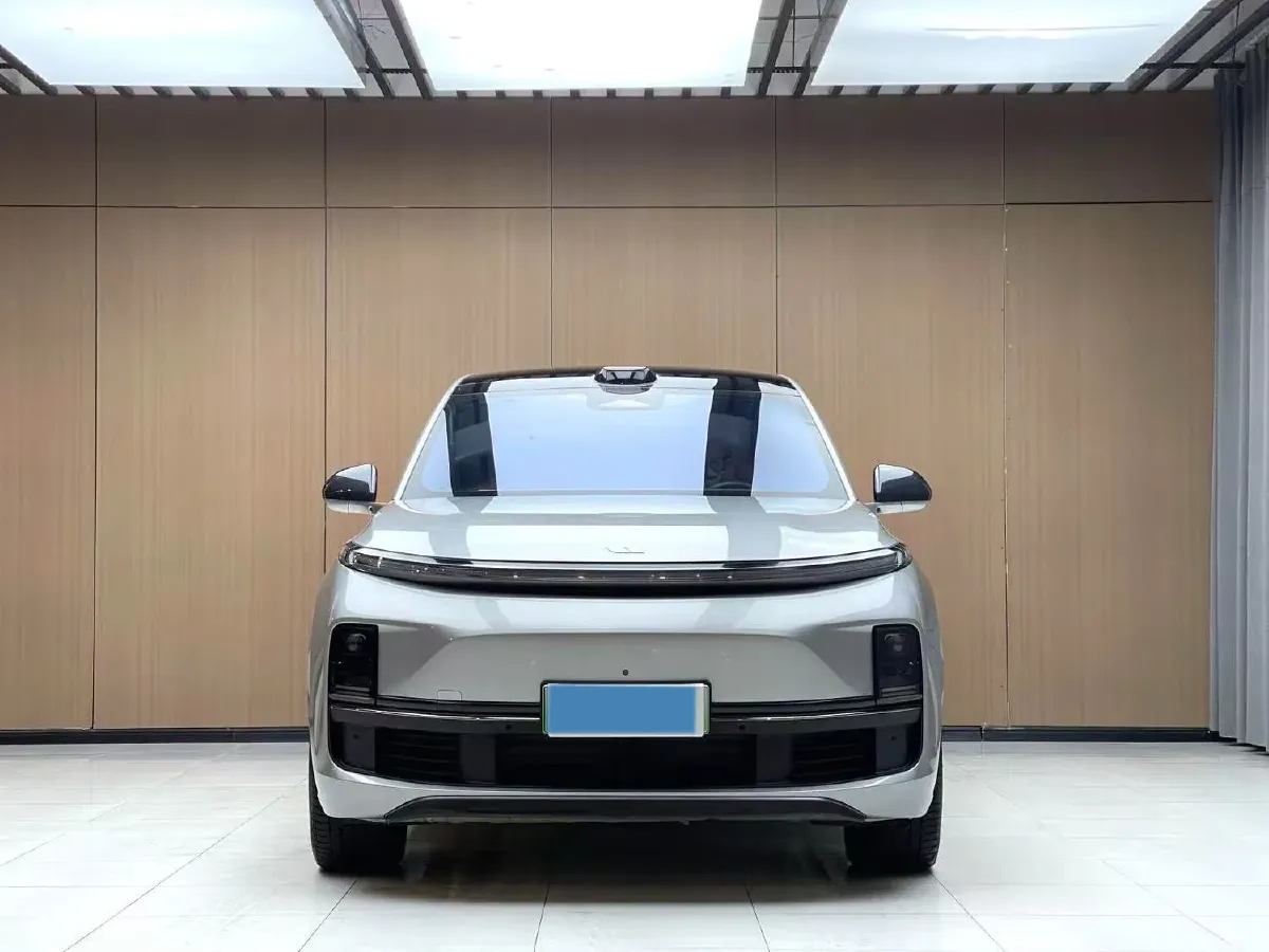 2022 Li L9 Range Extended 154HP REEV 42.6KWH,autocango,china used car exporter,china ev exporter,chinese used car exporter,chinese used ev exporter