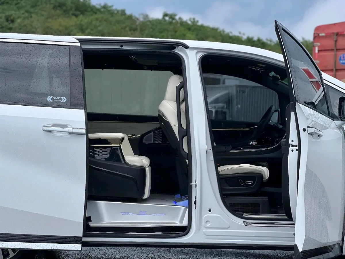 2023 GAC Trumpchi M8 2.0T 252HP L4 8AT,autocango,china used car exporter,china ev exporter,chinese used car exporter,chinese used ev exporter