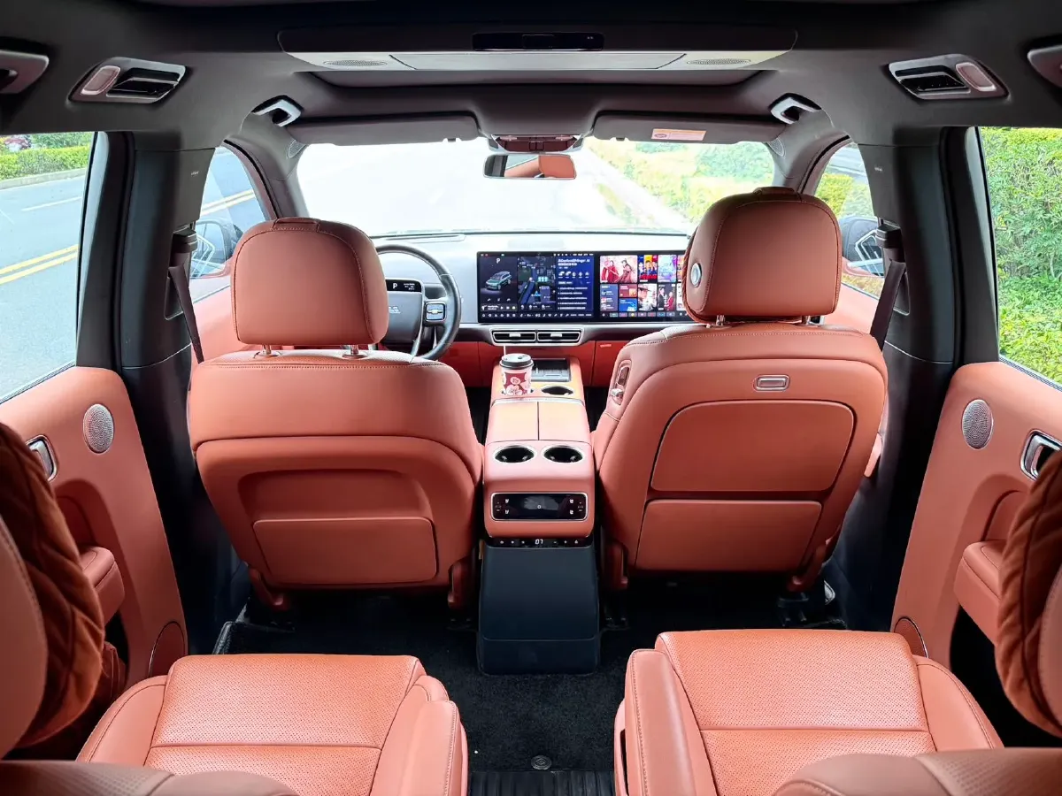 2024 Li L9 Range Extended 154HP REEV 52.3KWH,autocango,china used car exporter,china ev exporter,chinese used car exporter,chinese used ev exporter