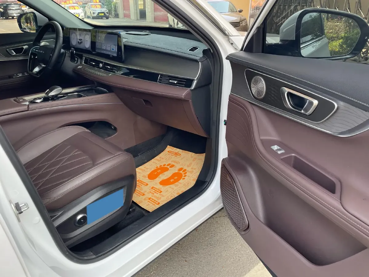 2025 Chery Tiggo 8 PRO 2.0T 254HP L4 7DCT,autocango,china used car exporter,china ev exporter,chinese used car exporter,chinese used ev exporter