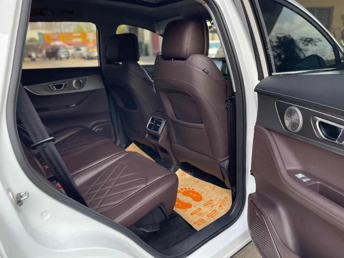 2025 Chery Tiggo 8 PRO 2.0T 254HP L4 7DCT,autocango,china used car exporter,china ev exporter,chinese used car exporter,chinese used ev exporter